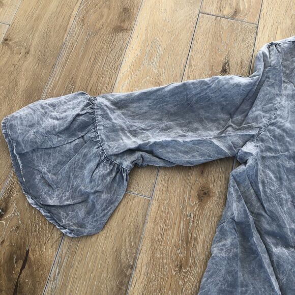 Altar’d State Babydoll Style Gray Swing Tie Neck Crochet Trim Shirt Women Size M - Picture 3 of 6